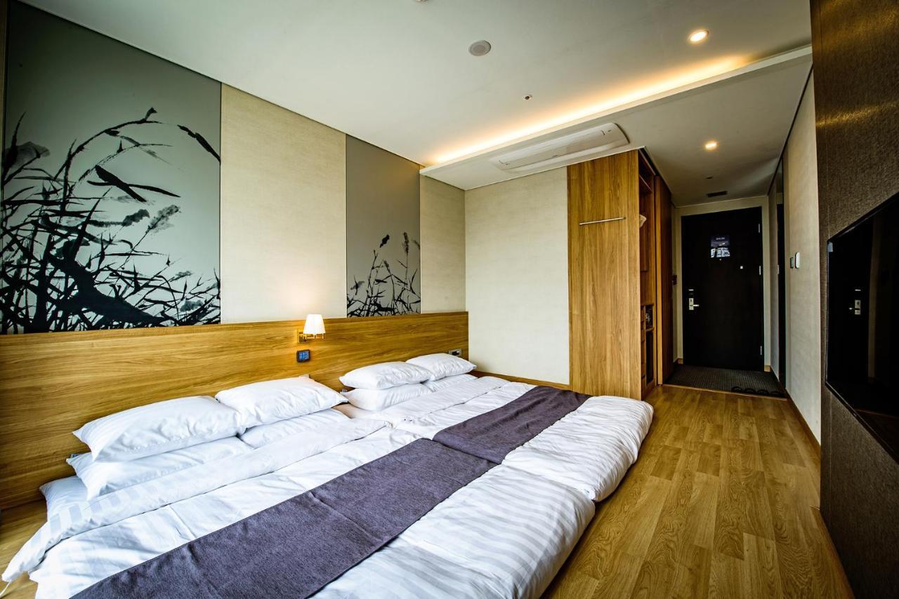 Utop Ubless Hotel Jeju by Eksteriør bilde